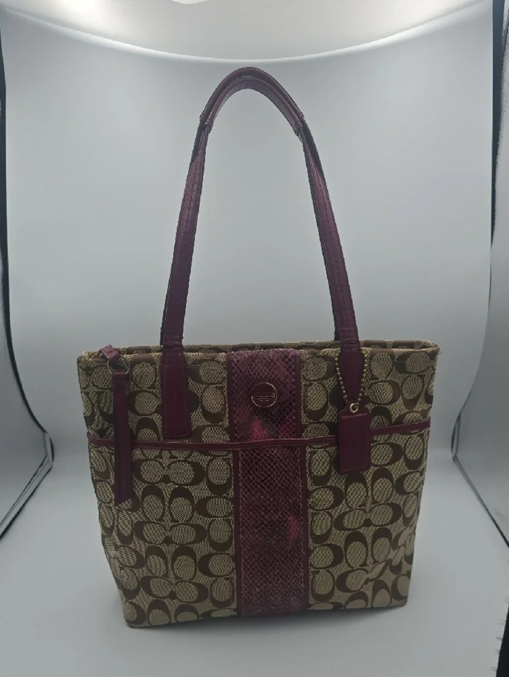 Coach Beige/Tan Signature Canvas Medium Tote W/ Burgundy Python Trim (GOOD) 💖✨️